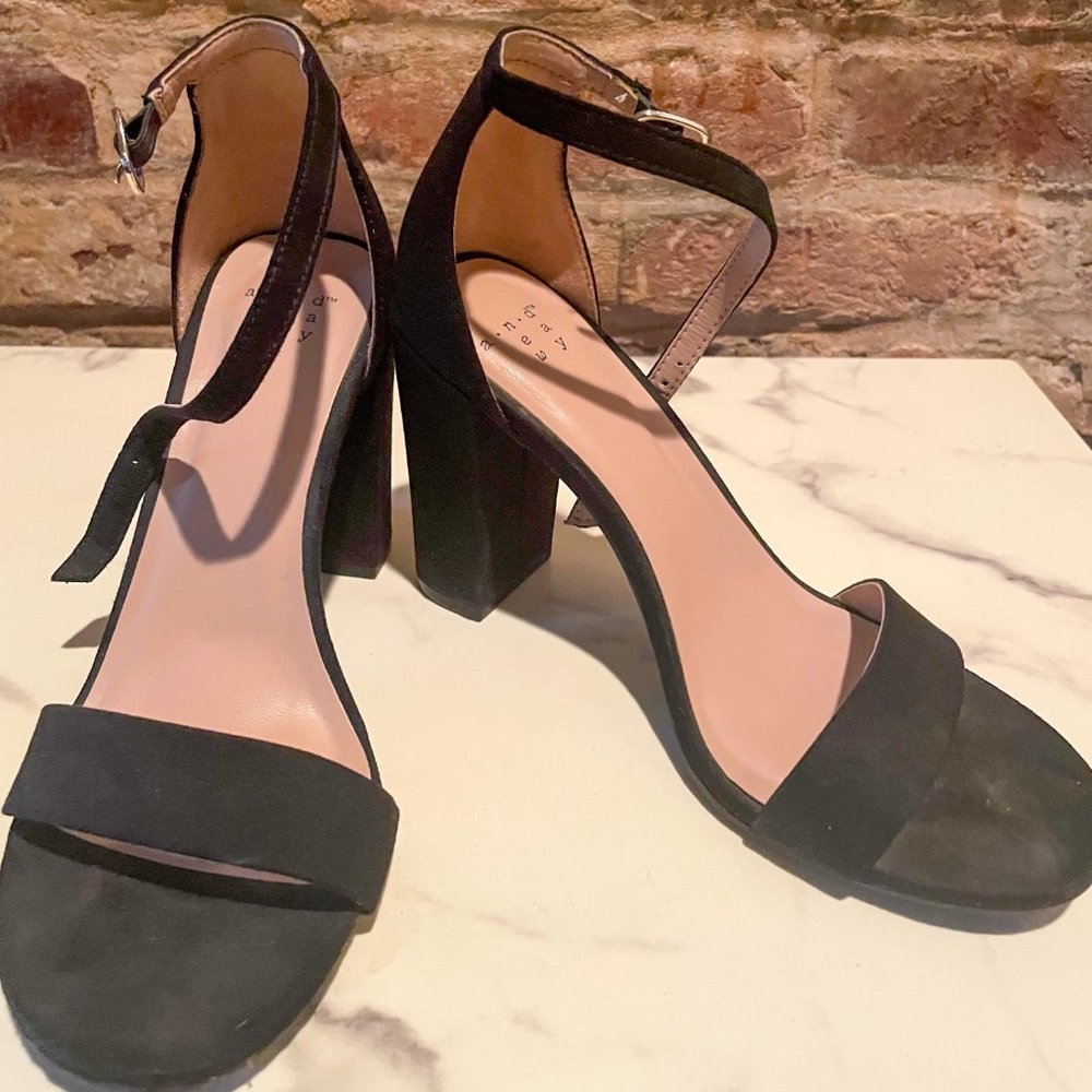 Party perfect suede strappy black heeled sandals